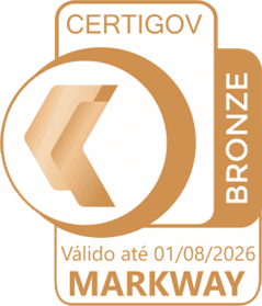 No topo, em letras maiúsculas, está escrito "CERTIGOV". No lado direito, em um retângulo vertical, lê-se "BRONZE", indicando o nível da certificação. Na parte inferior, em fundo branco e letras alaranjadas, aparece a validade: "Válido até 01/08/2026". Abaixo, em destaque, está o nome "MARKWAY". No centro, há um símbolo estilizado em formato de seta ou ângulo, também na cor bronze, compondo o design do selo.